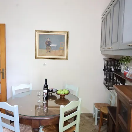 Apartment Mονοκατοικία - Mεζονέτα Athens