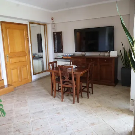 Apartment Mονοκατοικία - Mεζονέτα Athens